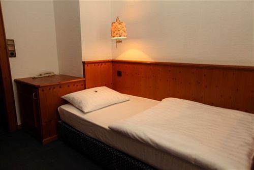 Hotel Zur Stadt Mainz In Wuerzburger Innenstadt Exteriör bild